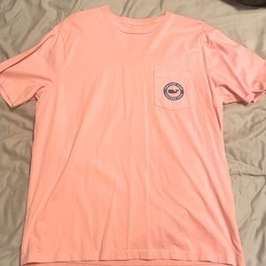 Vineyard vines pink tee shirt